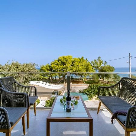 Villa On The Sea Agia Marina  Bagian luar foto